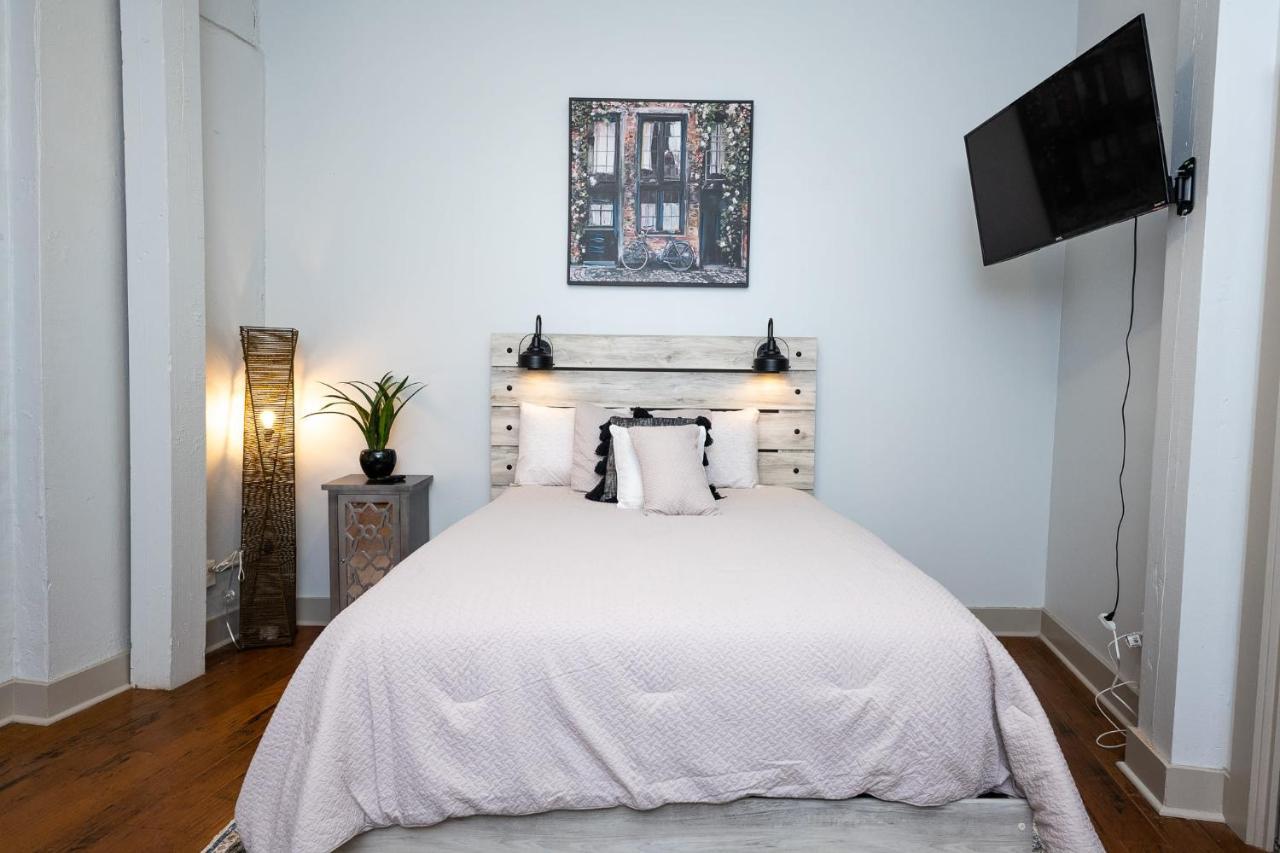French Quarter Q Apartment New Orleans Bagian luar foto